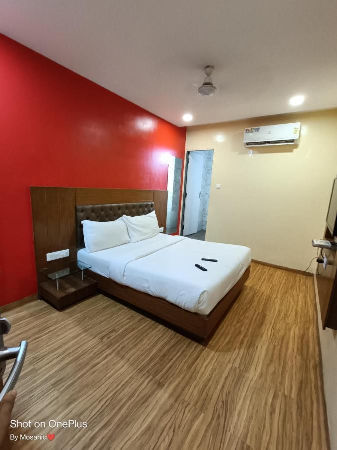 Hotel A Suites Mumbai Exterior photo